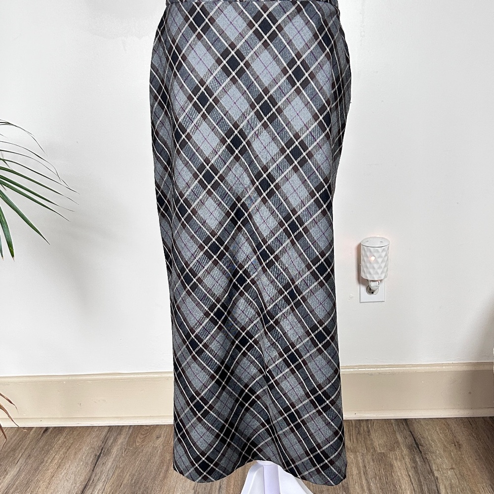 Black and Grey Plaid Midi Skirt